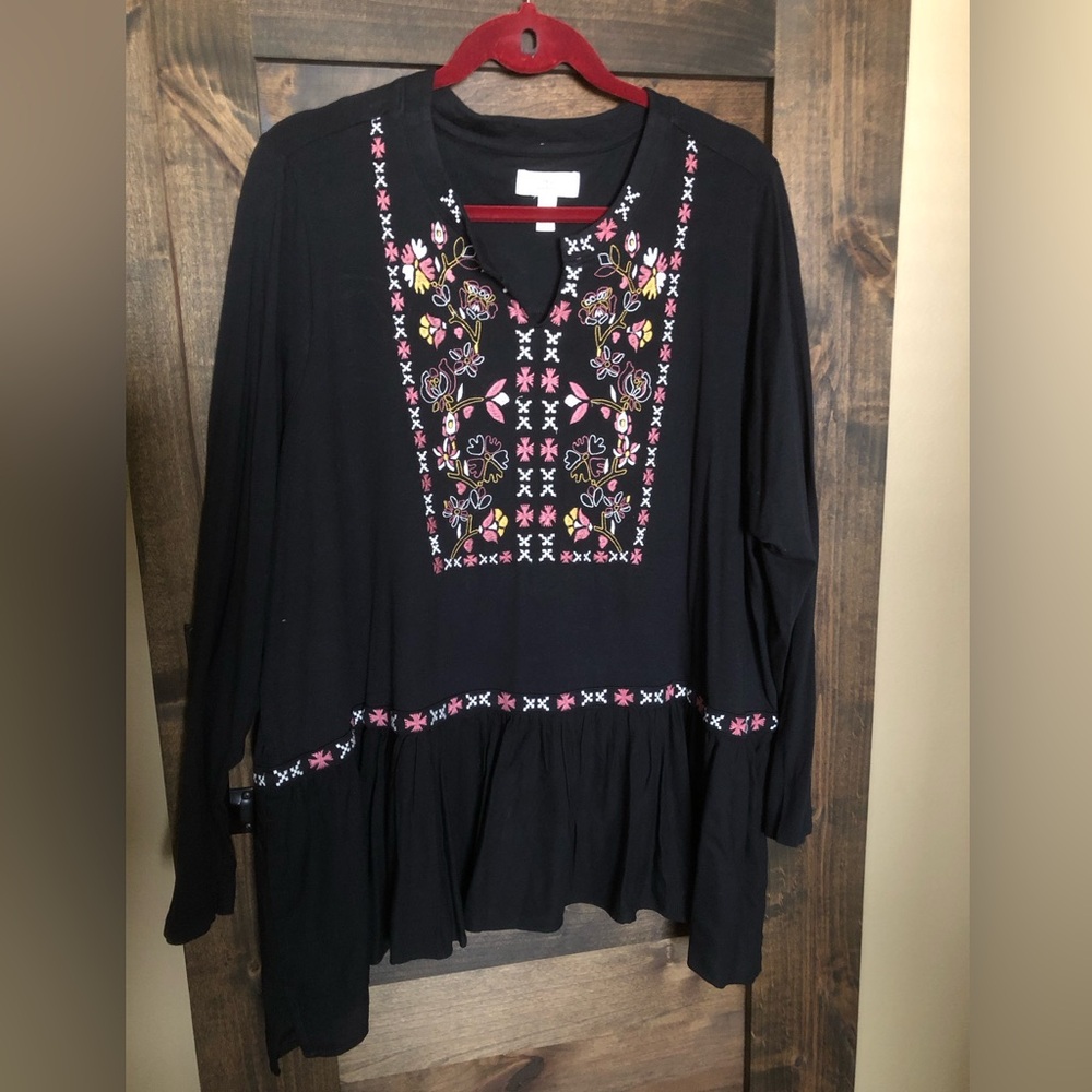Knit embroidered tunic by Lori Goldstein